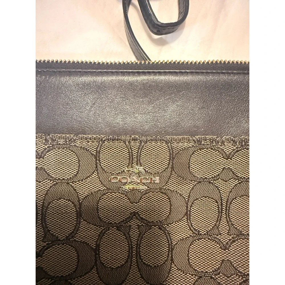 Coach Kitt Messenger Black Crossbody Bag Purse Fair Condition